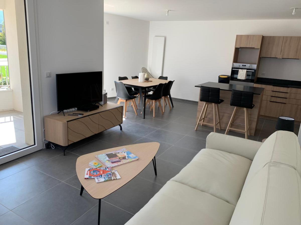 O Pure Apartment Annecy Bagian luar foto