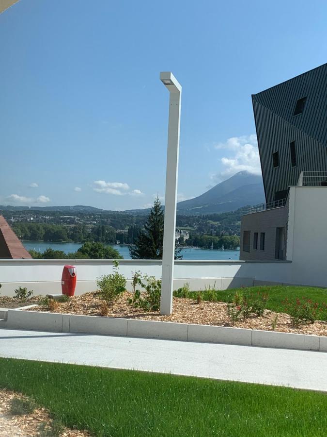 O Pure Apartment Annecy Bagian luar foto