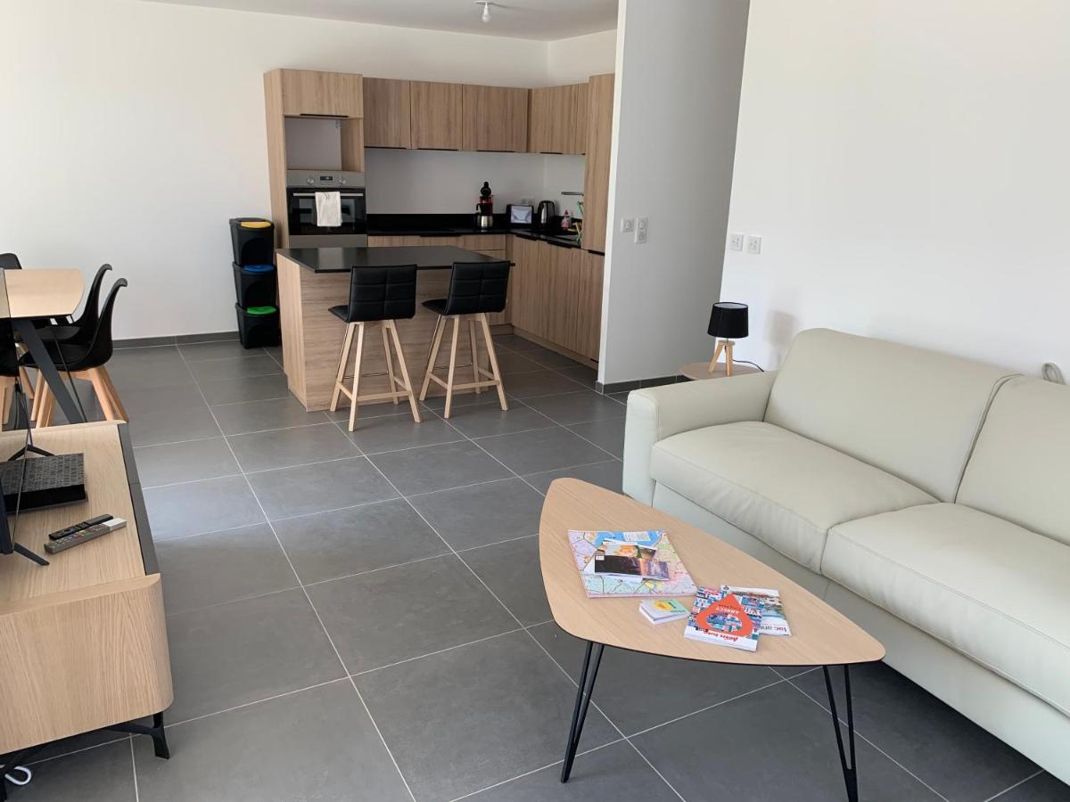 O Pure Apartment Annecy Bagian luar foto